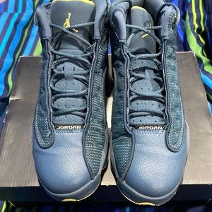 Air Jordan 13 Squadron Blues